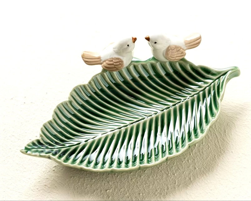 'Bird on a Leaf' Ceramic Dish - Green 1