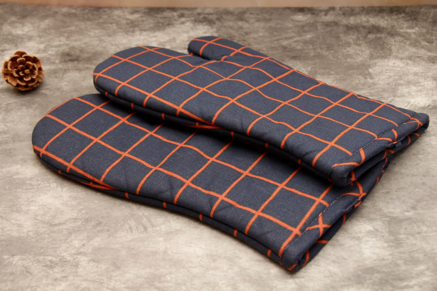 'Amaya' Oven Mittens Set of 2