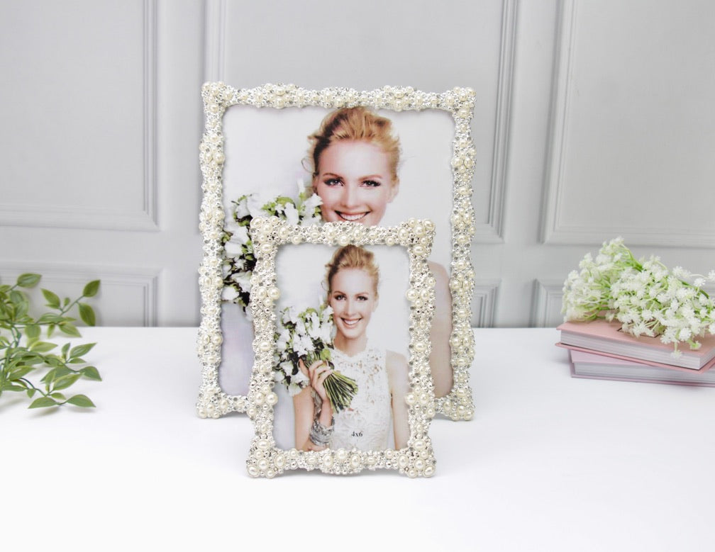 'Daisy' Pearl Photo Frame