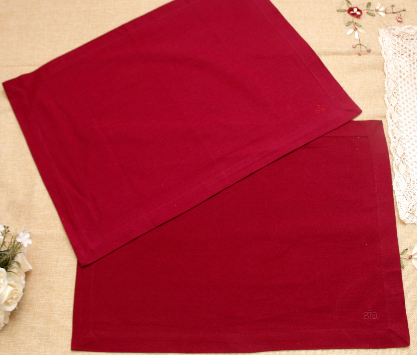 'Scarlet' Placemats - Set of 2
