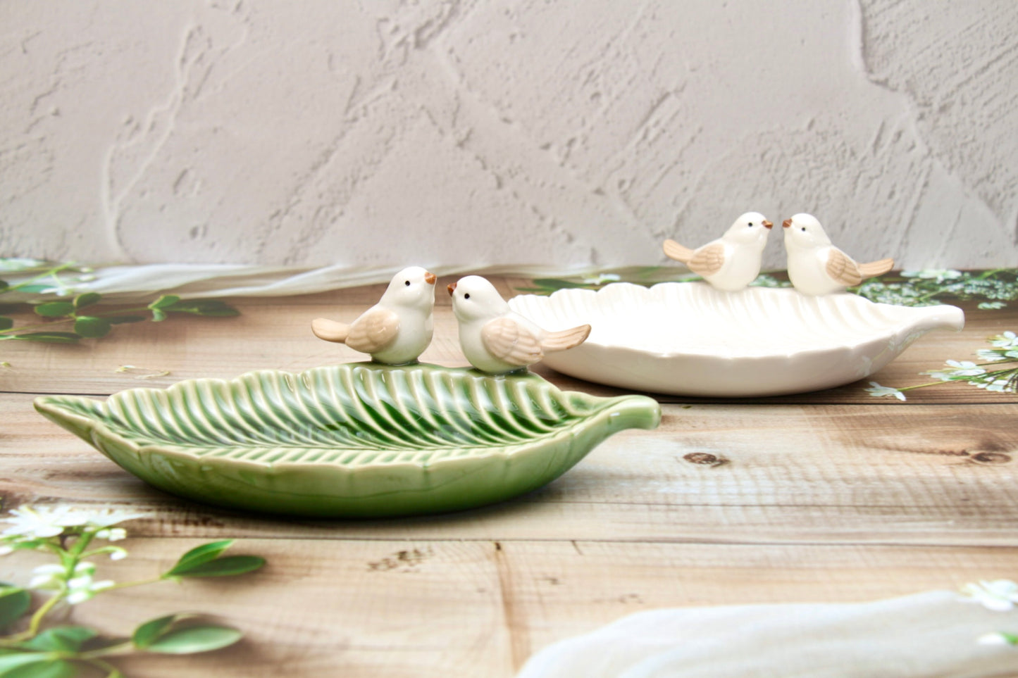 'Bird on a Leaf' Ceramic Dish - White