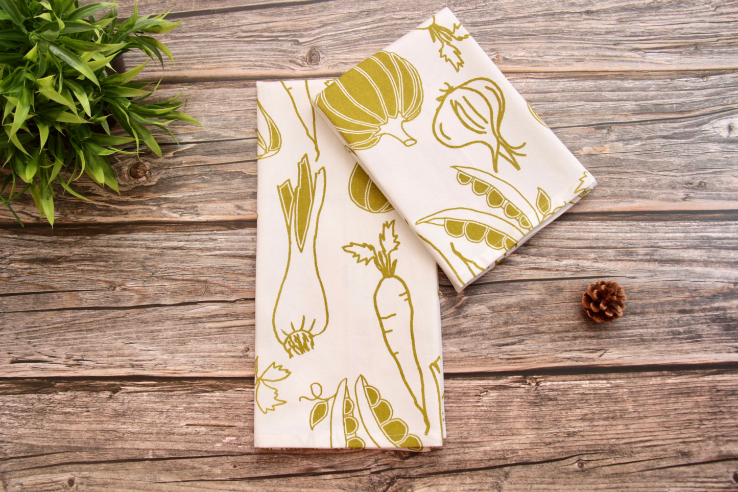 'Fresh Fields' Printed Kitchen Towels, Set of 2