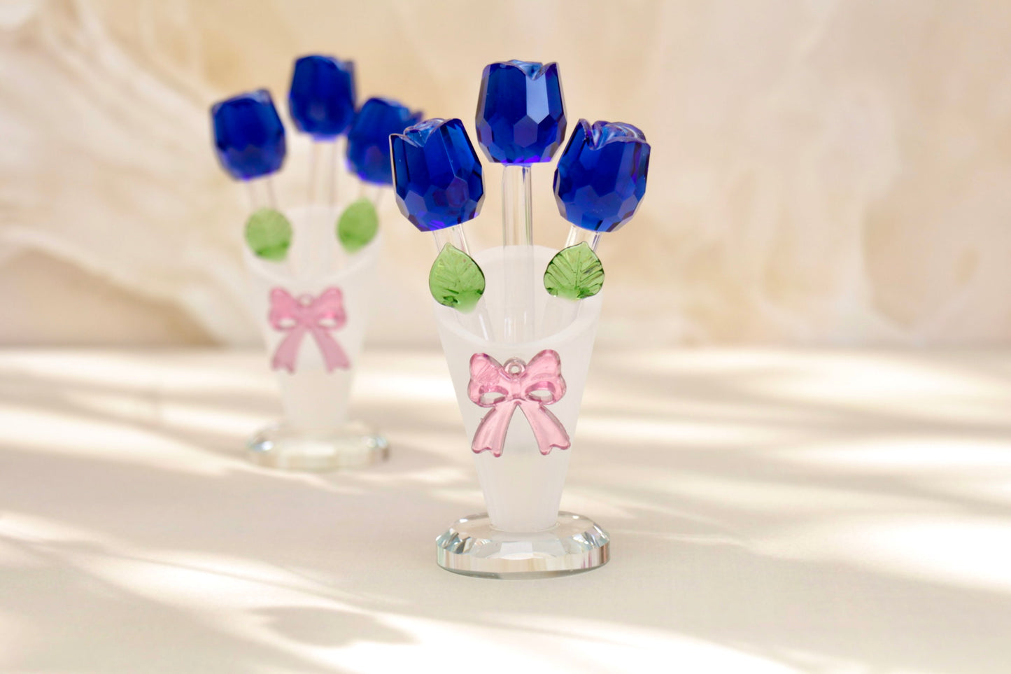 'Serenity' Crystal Glass Three Roses - Blue