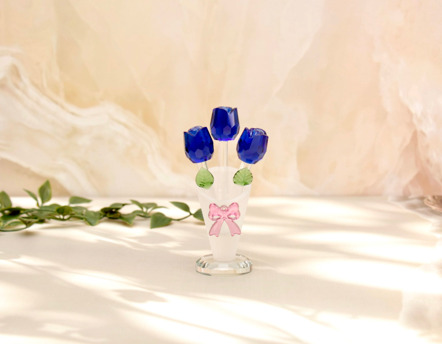 'Serenity' Crystal Glass Three Roses - Blue