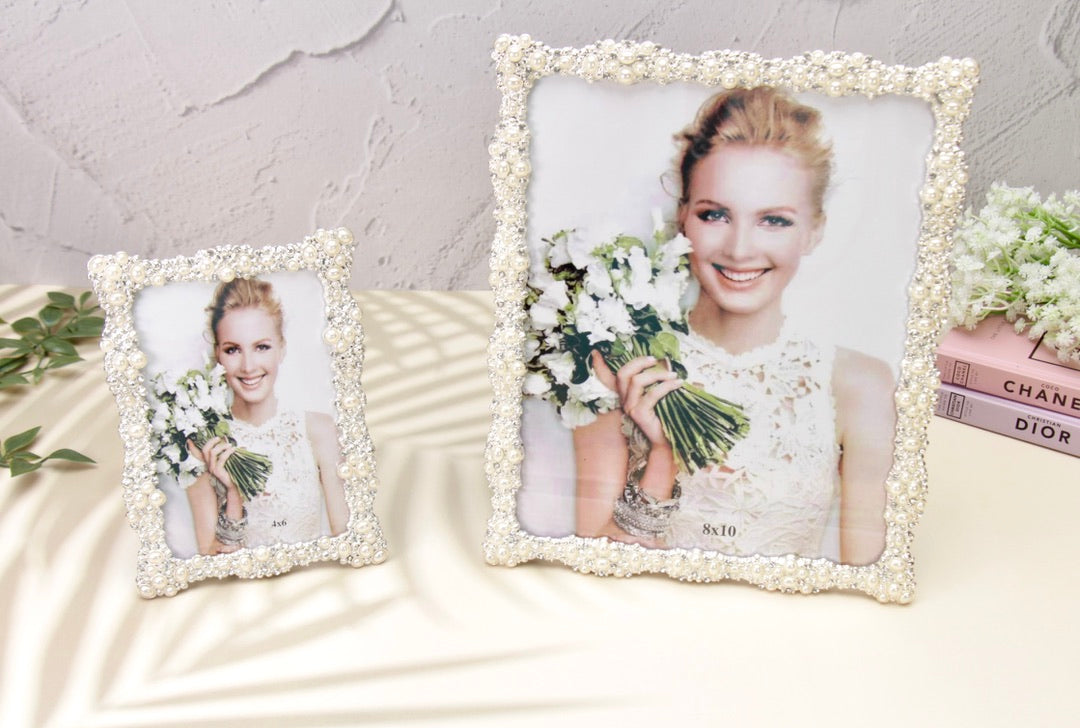 'Daisy' Pearl Photo Frame