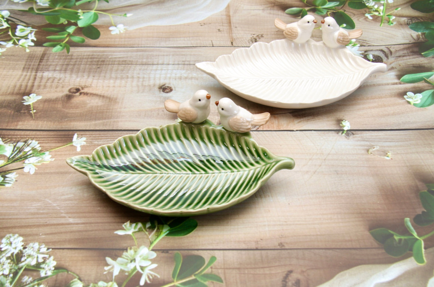 'Bird on a Leaf' Ceramic Dish - Green 1