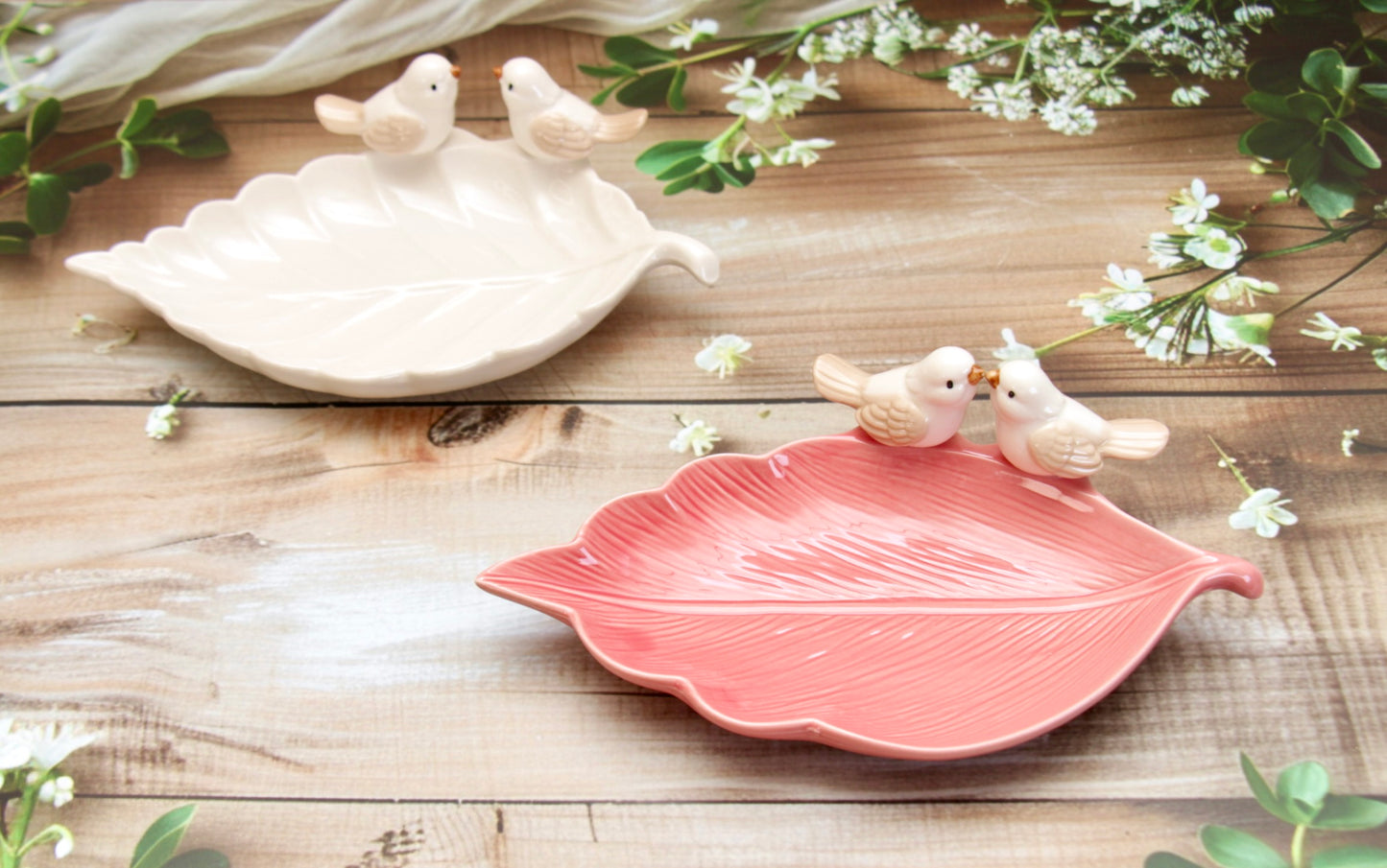 'Bird on a Leaf' Ceramic Dish - Pink 3