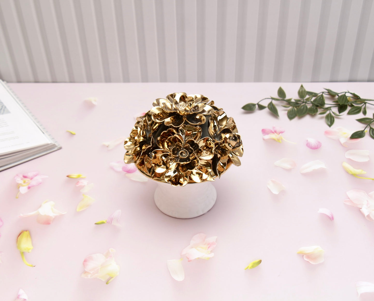 'Anastasia' Golden Roses Ceramic Bouquet | Vase | Centrepiece, Small