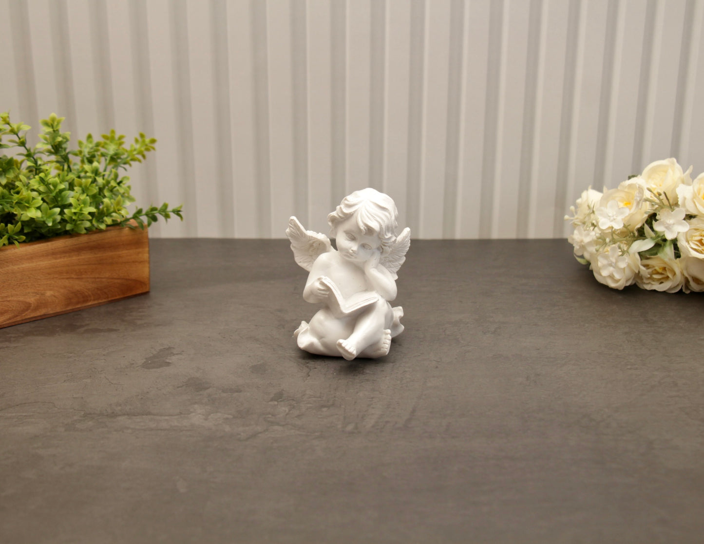 Reading Baby Angel - Small
