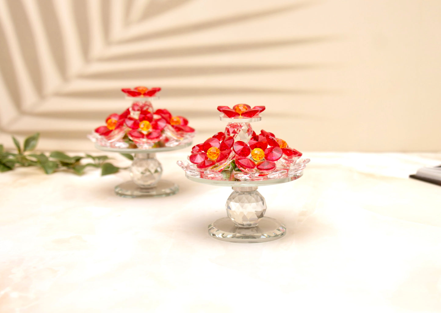 'Sparkles' Rotating Glass Crystal Flowers - Red