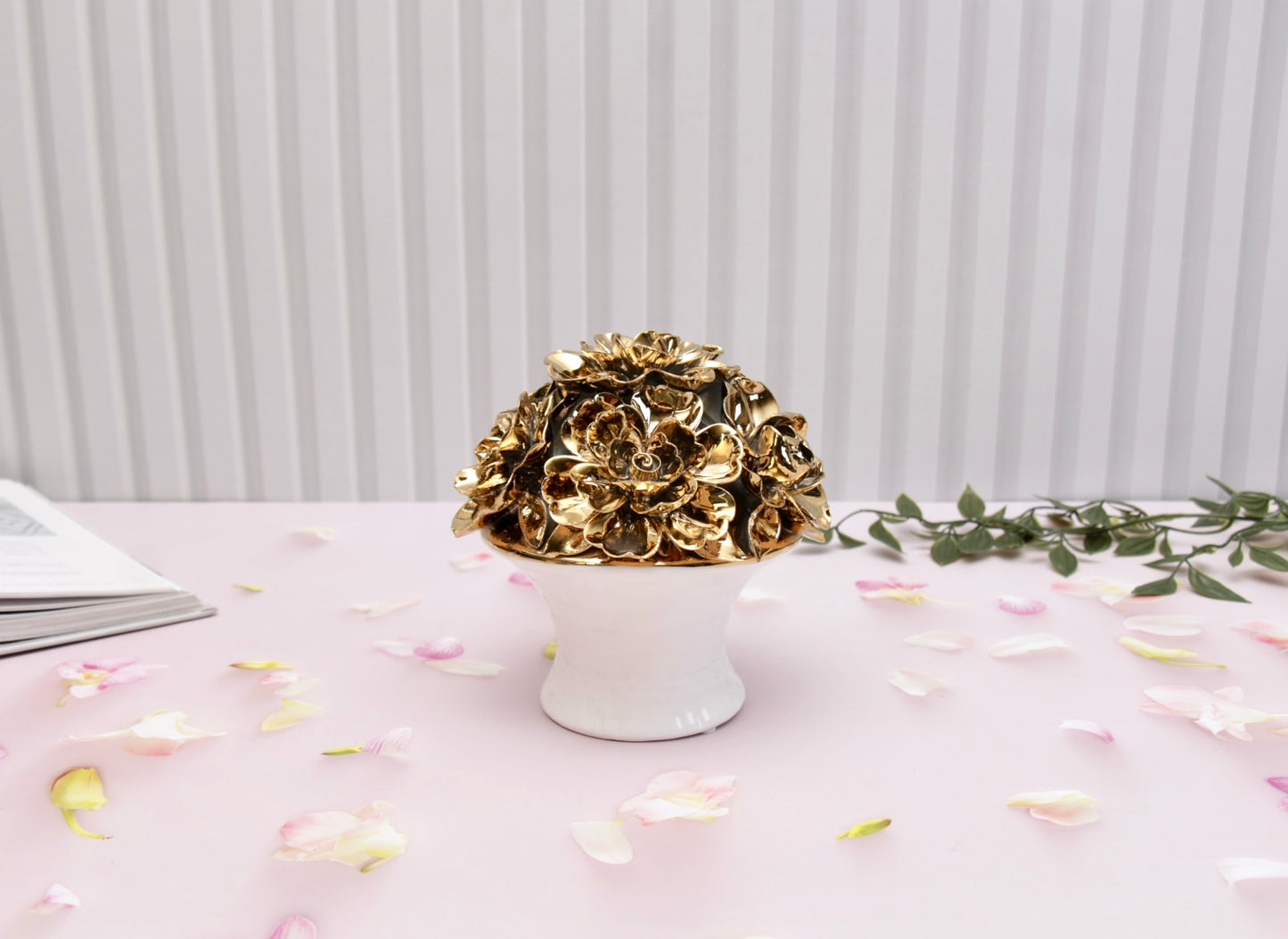 'Anastasia' Golden Roses Ceramic Bouquet | Vase | Centrepiece, Small
