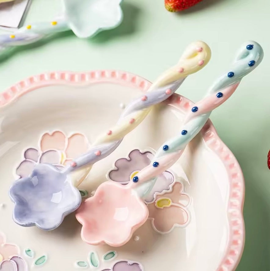 'Daisy' Ceramic Spoon, Blue