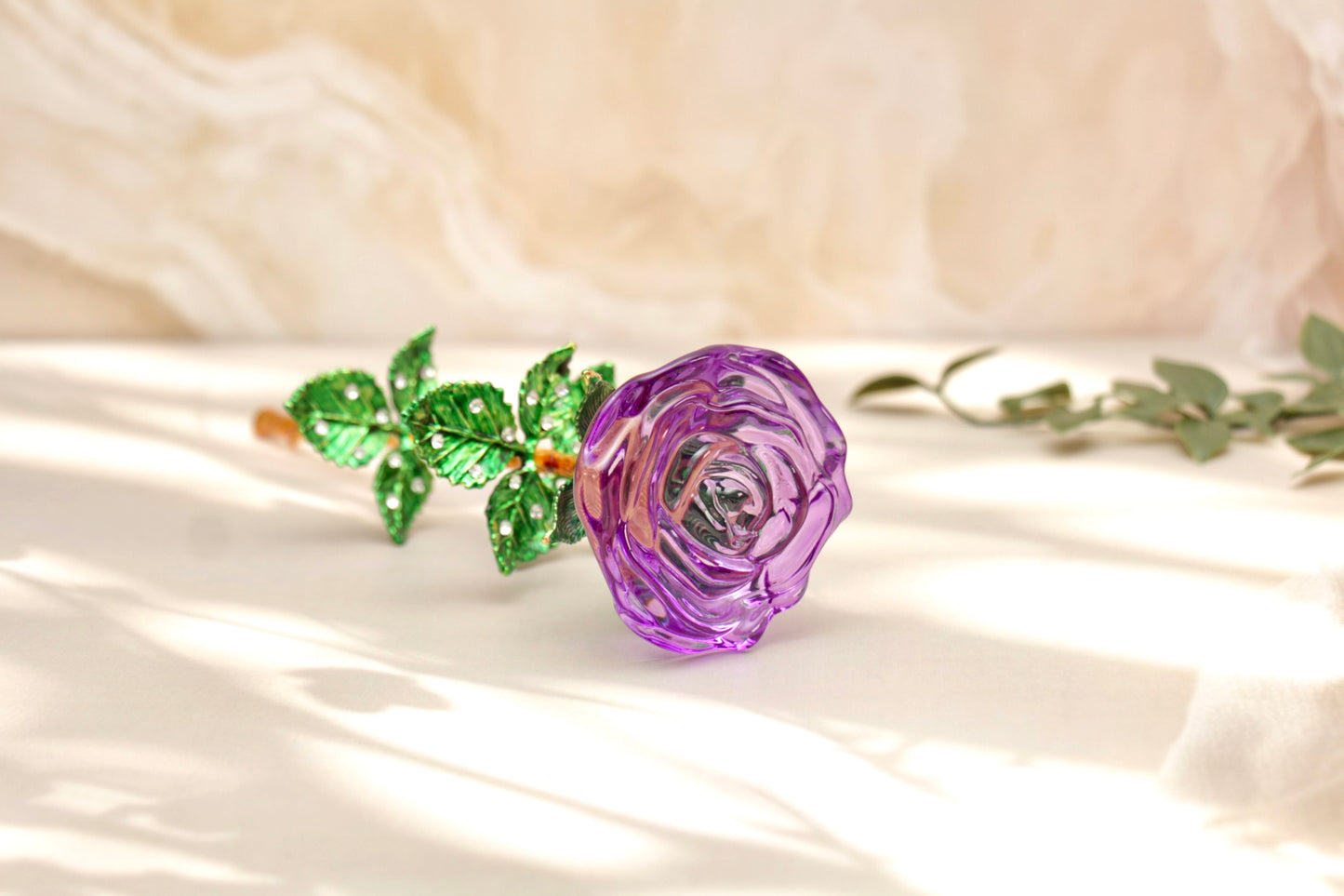 'Primrose' Crystal Rose w Vase - Purple