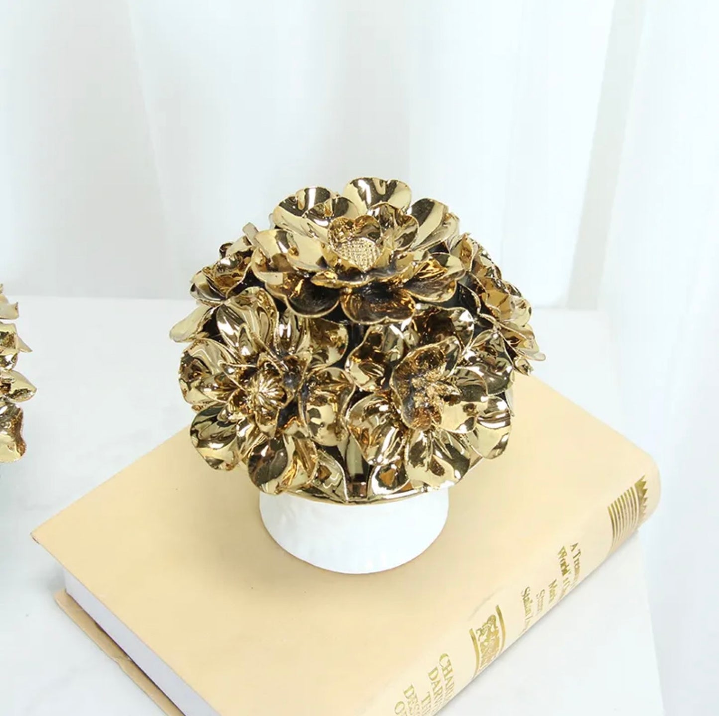 'Anastasia' Golden Roses Ceramic Bouquet | Vase | Centrepiece, Small