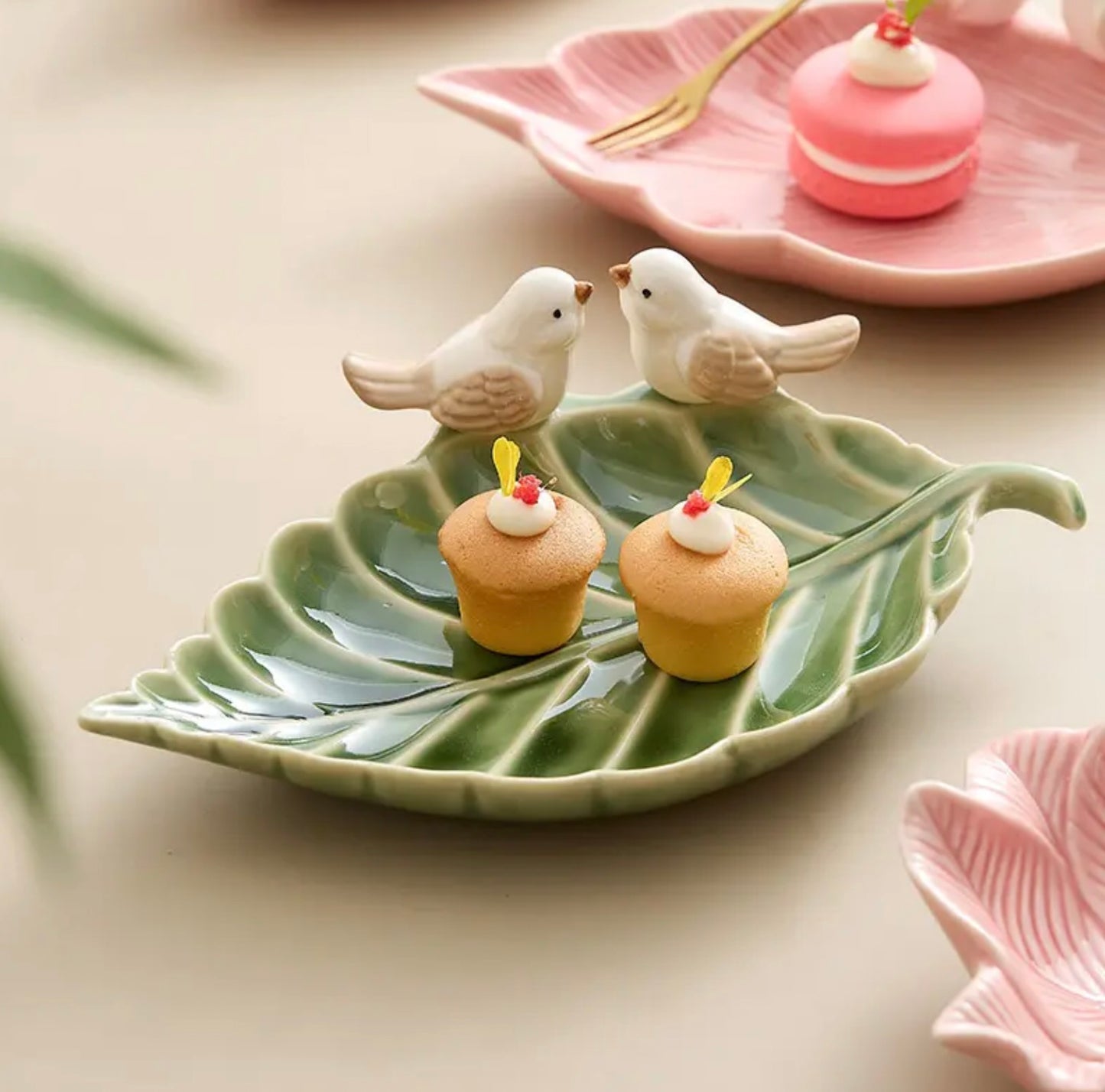 'Bird on a Leaf' Ceramic Dish - Green 2