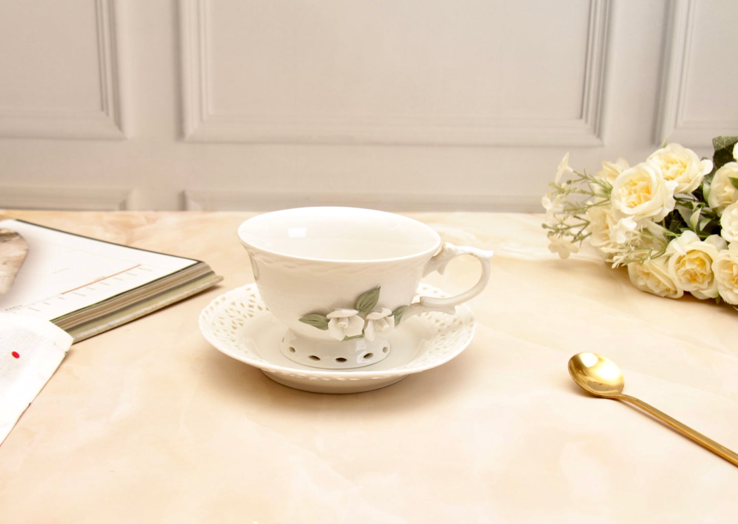 'Anastasia' Ceramic Cup n Saucer, Set of 1
