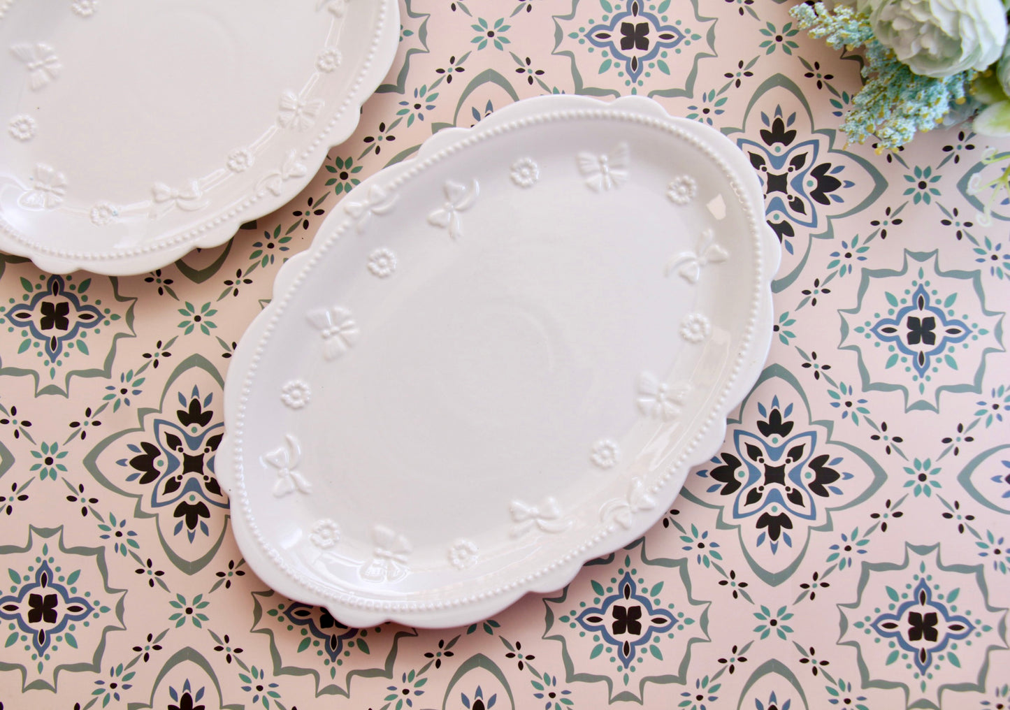 'Edelweiss' Oval White Platter, Large