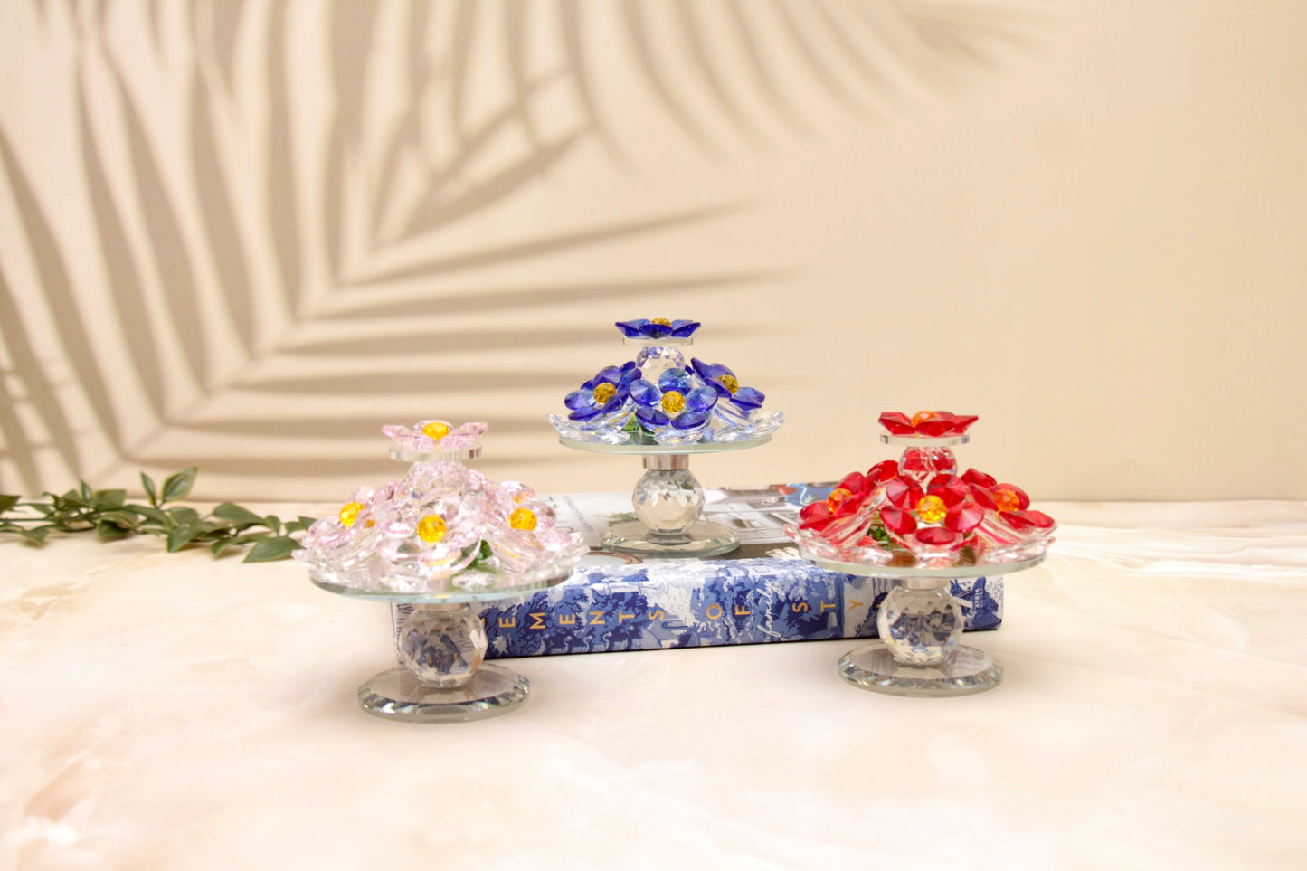 'Sparkles' Rotating Glass Crystal Flowers - Red