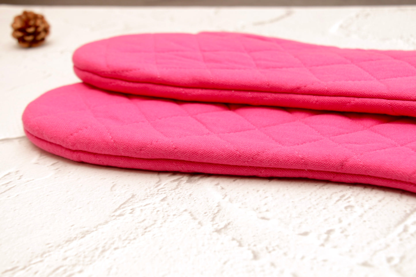 'Fuchsia' Oven Mittens Set of 2
