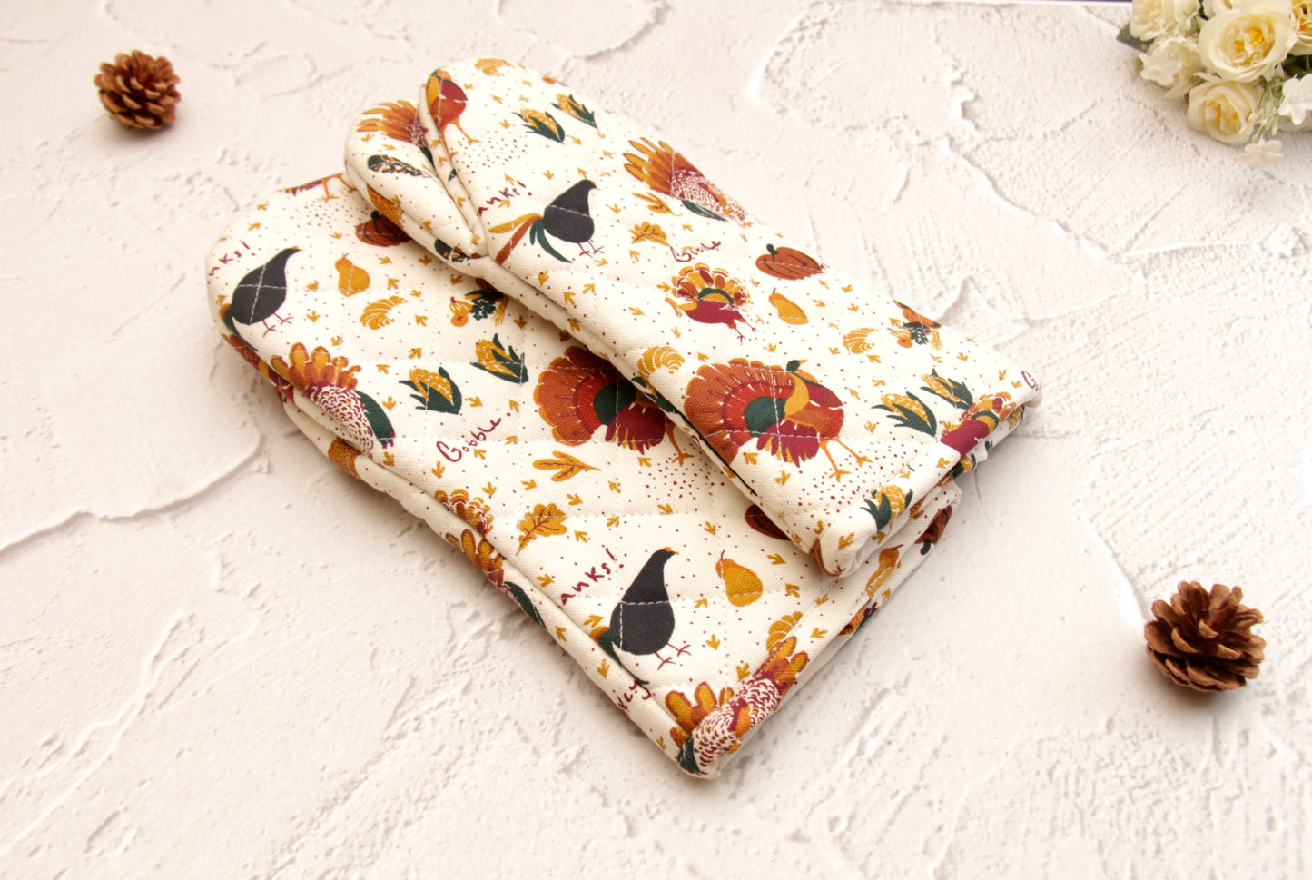 'Meadows' Oven Mittens Set of 2