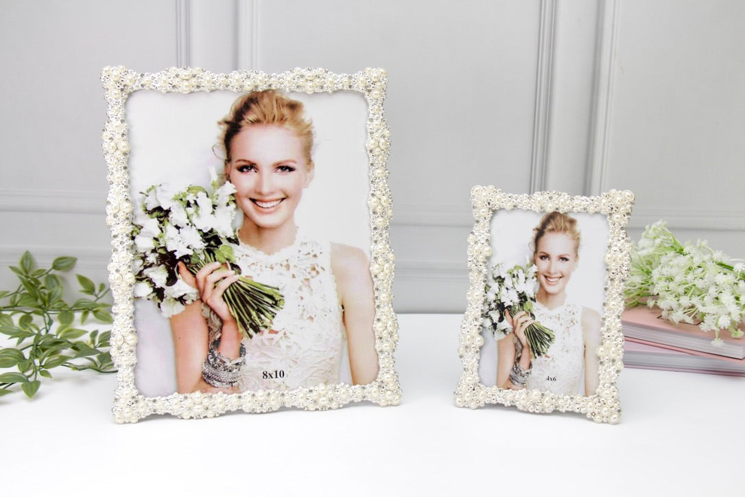 'Daisy' Pearl Photo Frame