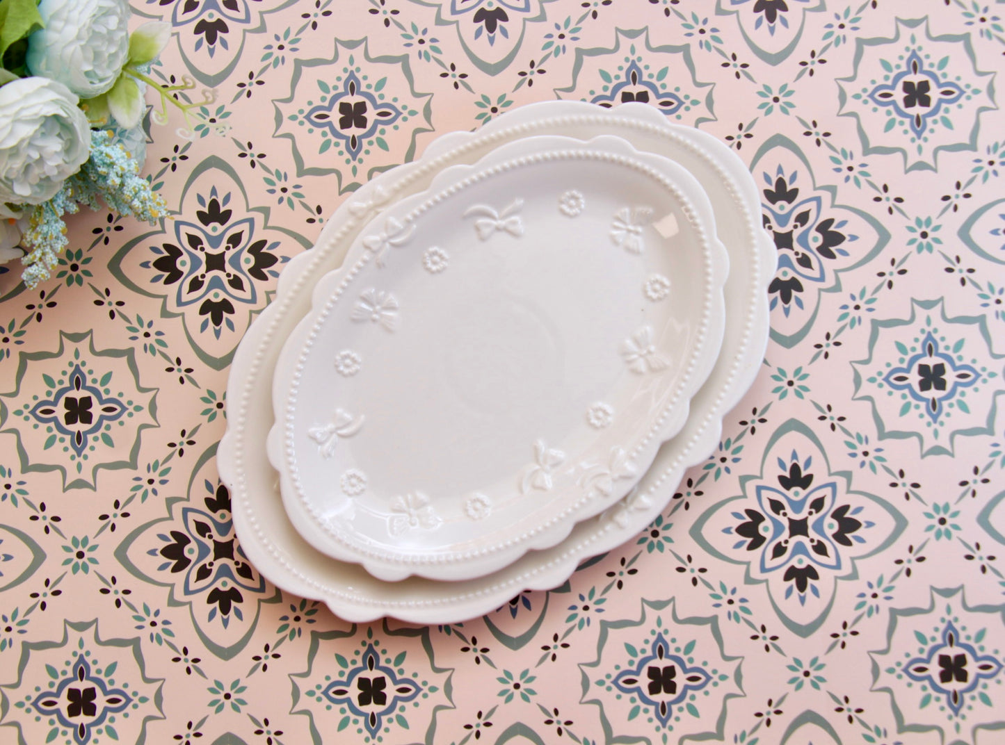 'Edelweiss' Oval White Platter, Large