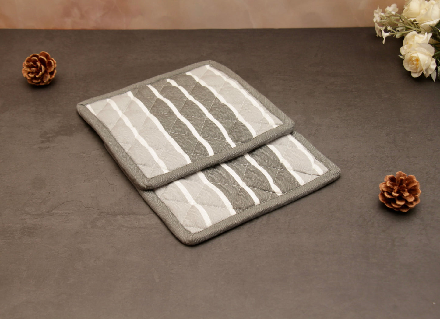 'Ebony' Pot Holder Set of 2