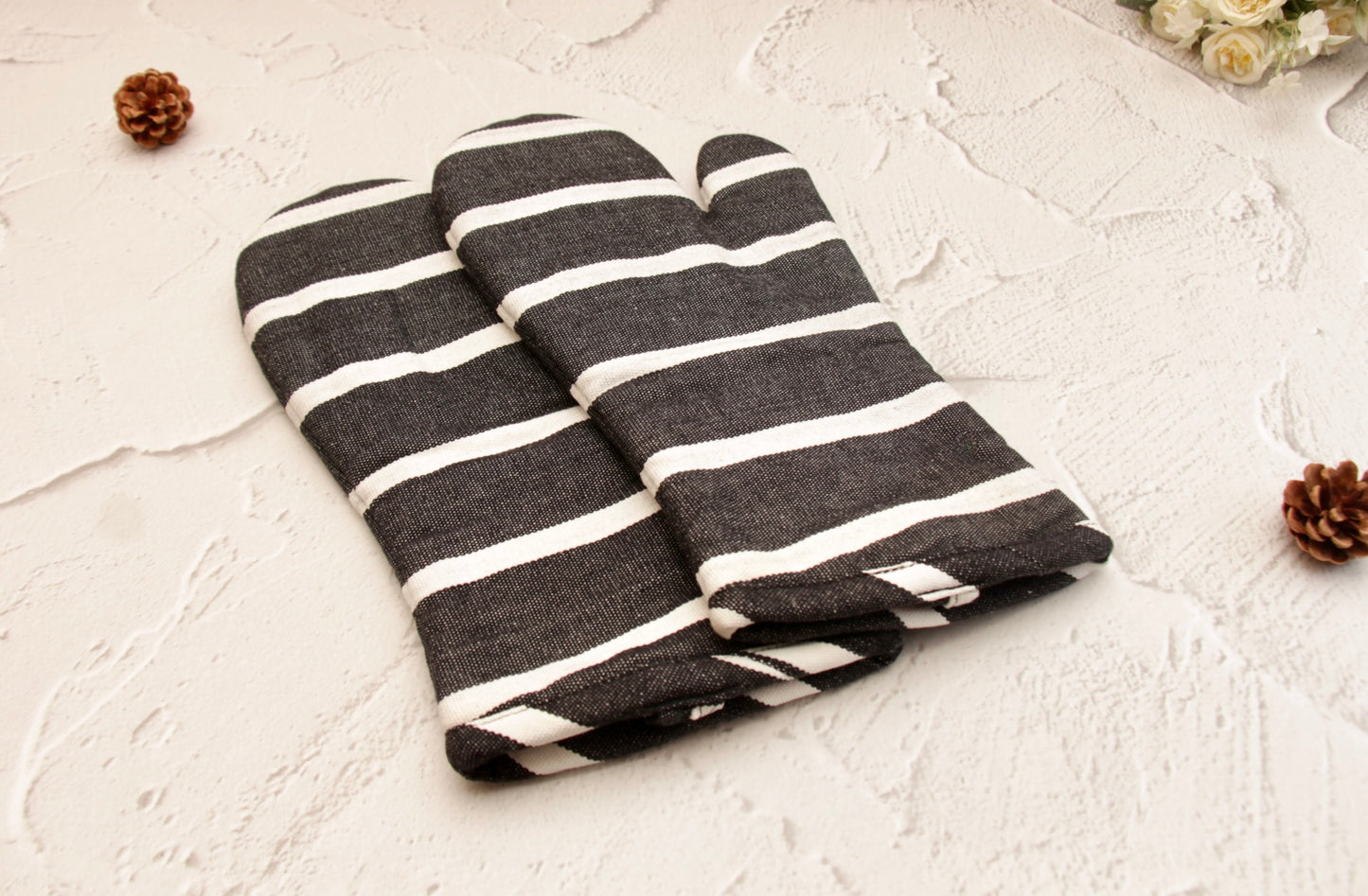 'Black Striped' Oven Mittens Set of 2