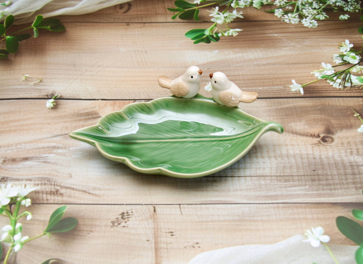 'Bird on a Leaf' Ceramic Dish - Green 3
