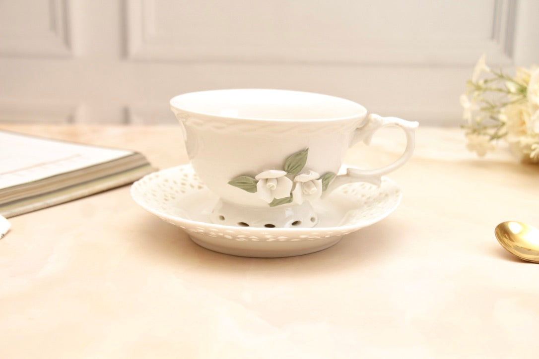 'Anastasia' Ceramic Cup n Saucer, Set of 1