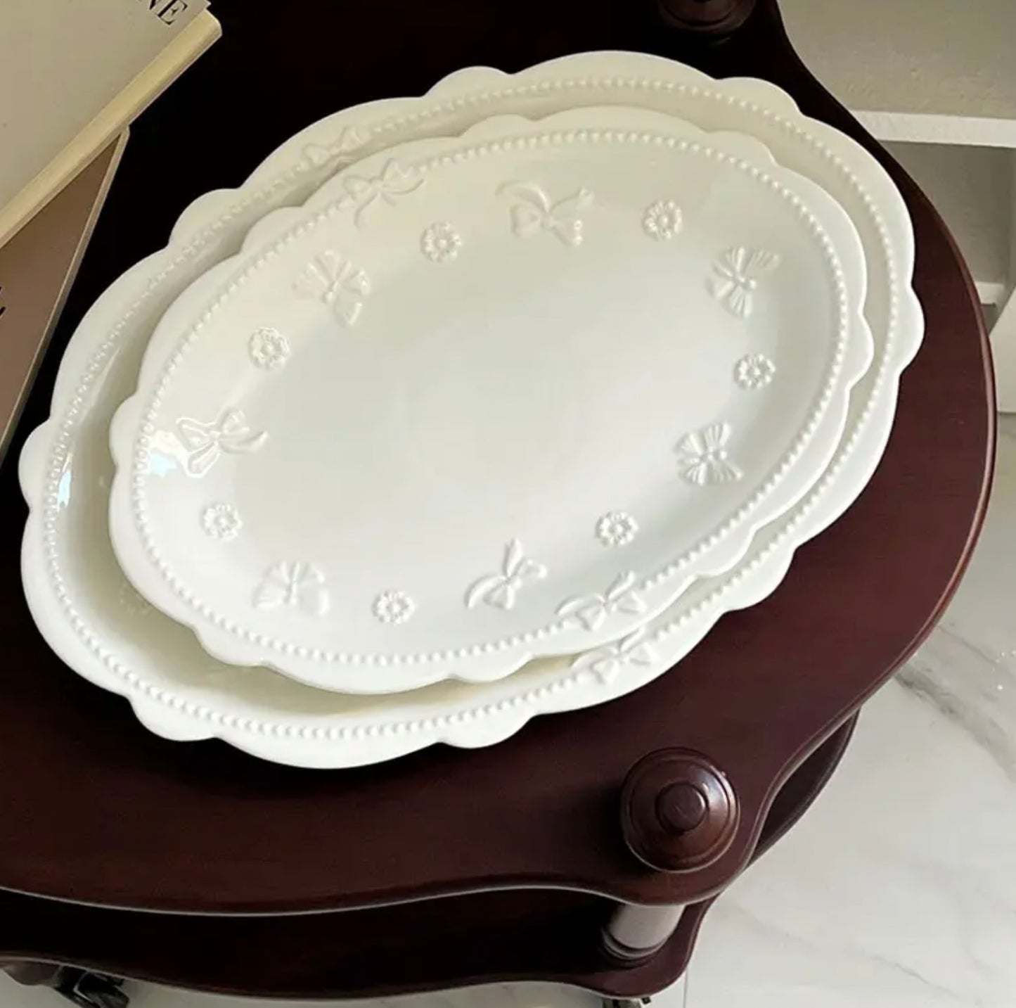 'Edelweiss' Oval White Platter, Large