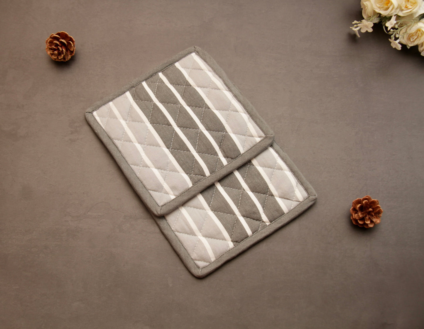 'Ebony' Pot Holder Set of 2