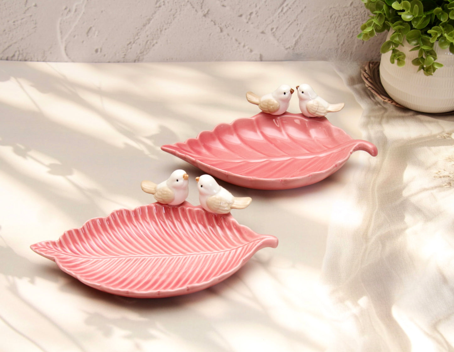 'Bird on a Leaf' Ceramic Dish - Pink