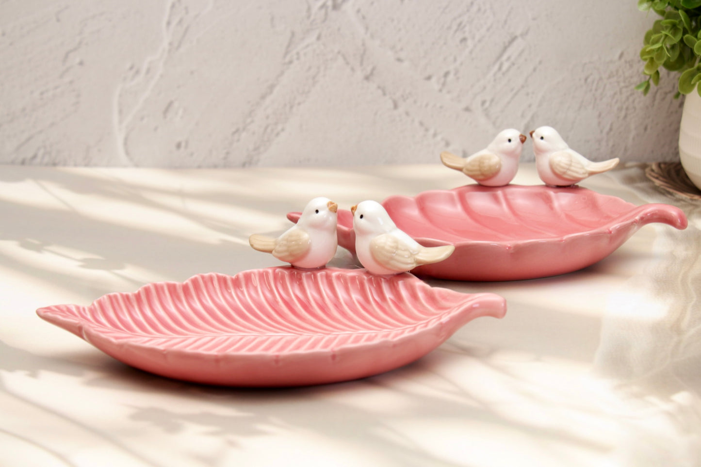 'Bird on a Leaf' Ceramic Dish - Pink 1