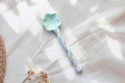 'Daisy' Ceramic Spoon, Green