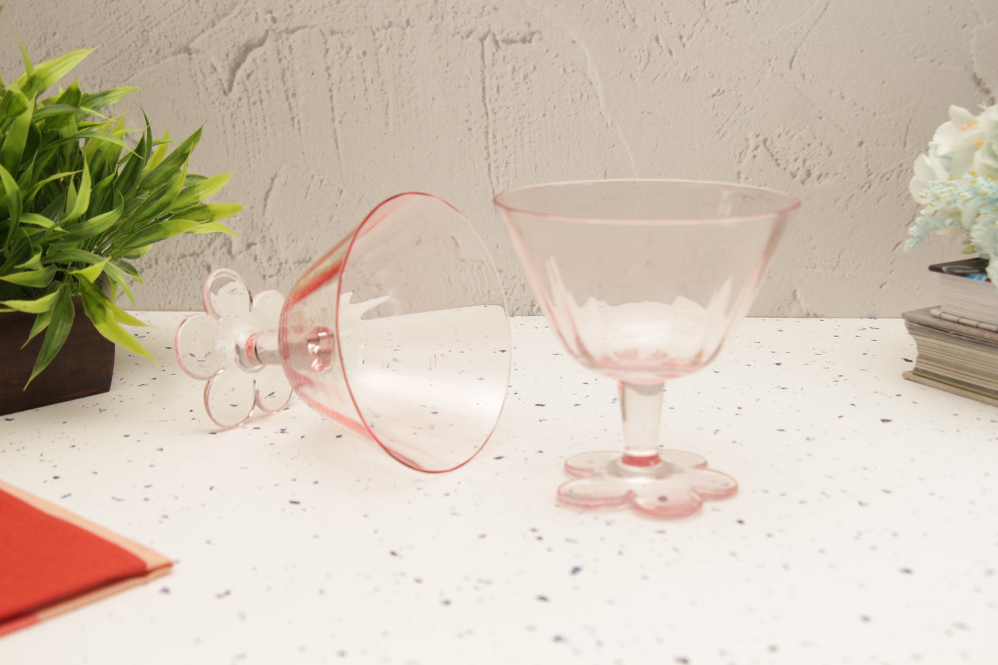 'Daisy' Pink Wide Glasses, Set of 2