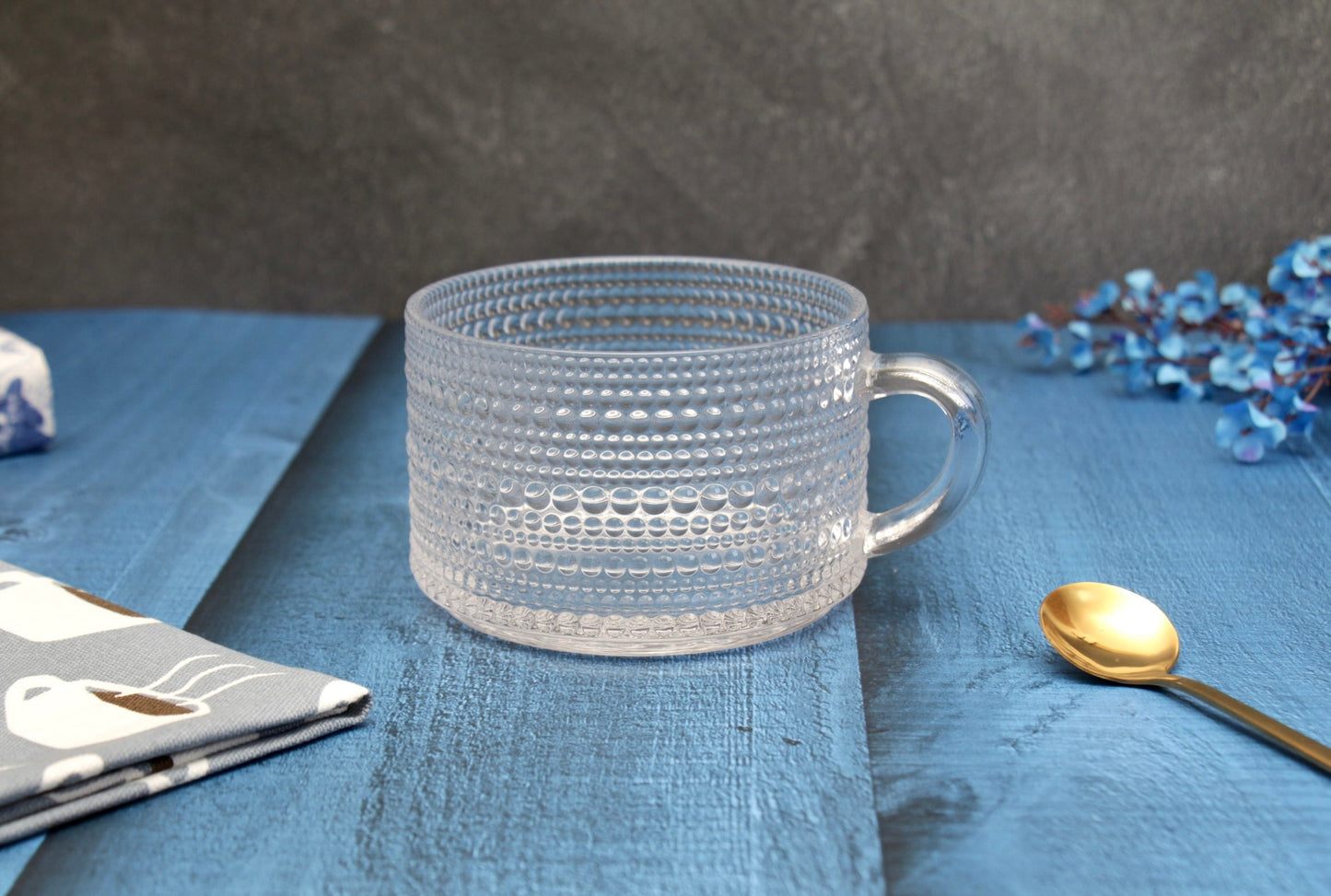 'Coral' Glass Cups - Set of 2, Transparent Rim