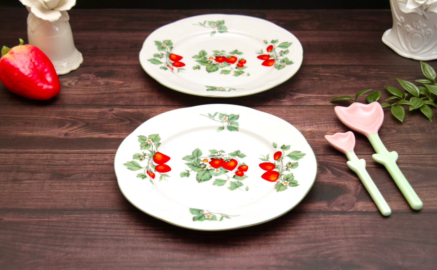 'Strawberry Blossom' Ceramic Dessert Plate