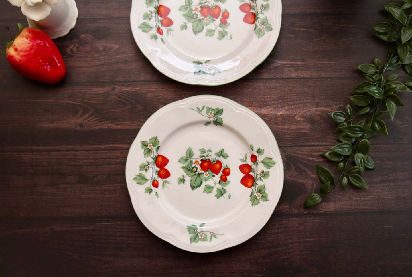 'Strawberry Blossom' Ceramic Dessert Plate