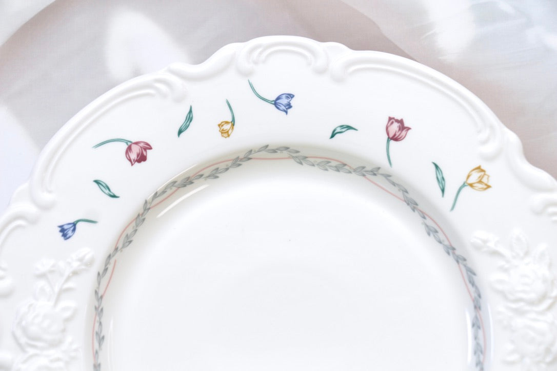 'Wisteria' Ceramic Dinner Plate, 10 Inches