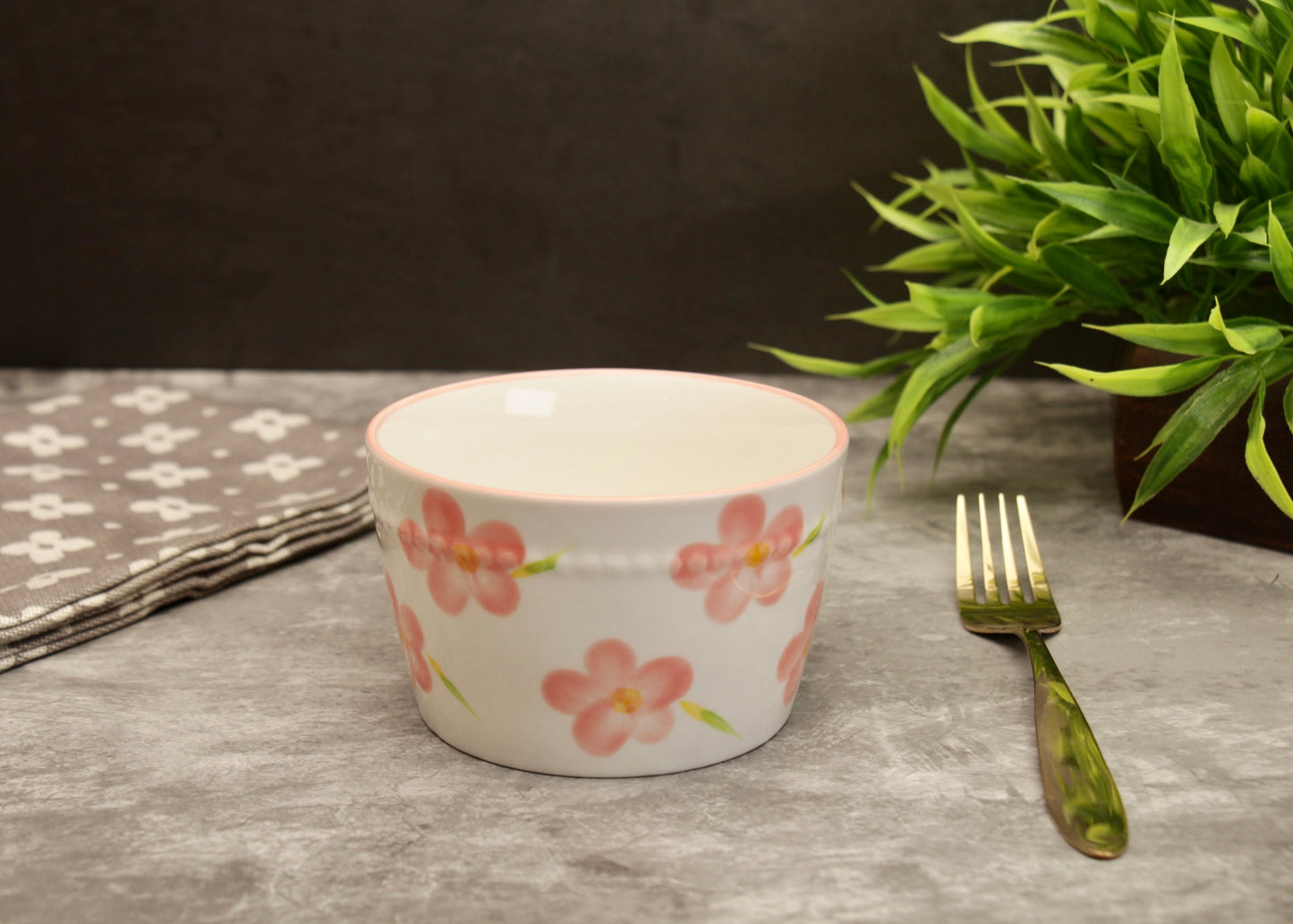 'Brooke' Ceramic Bowl - Coral Flower