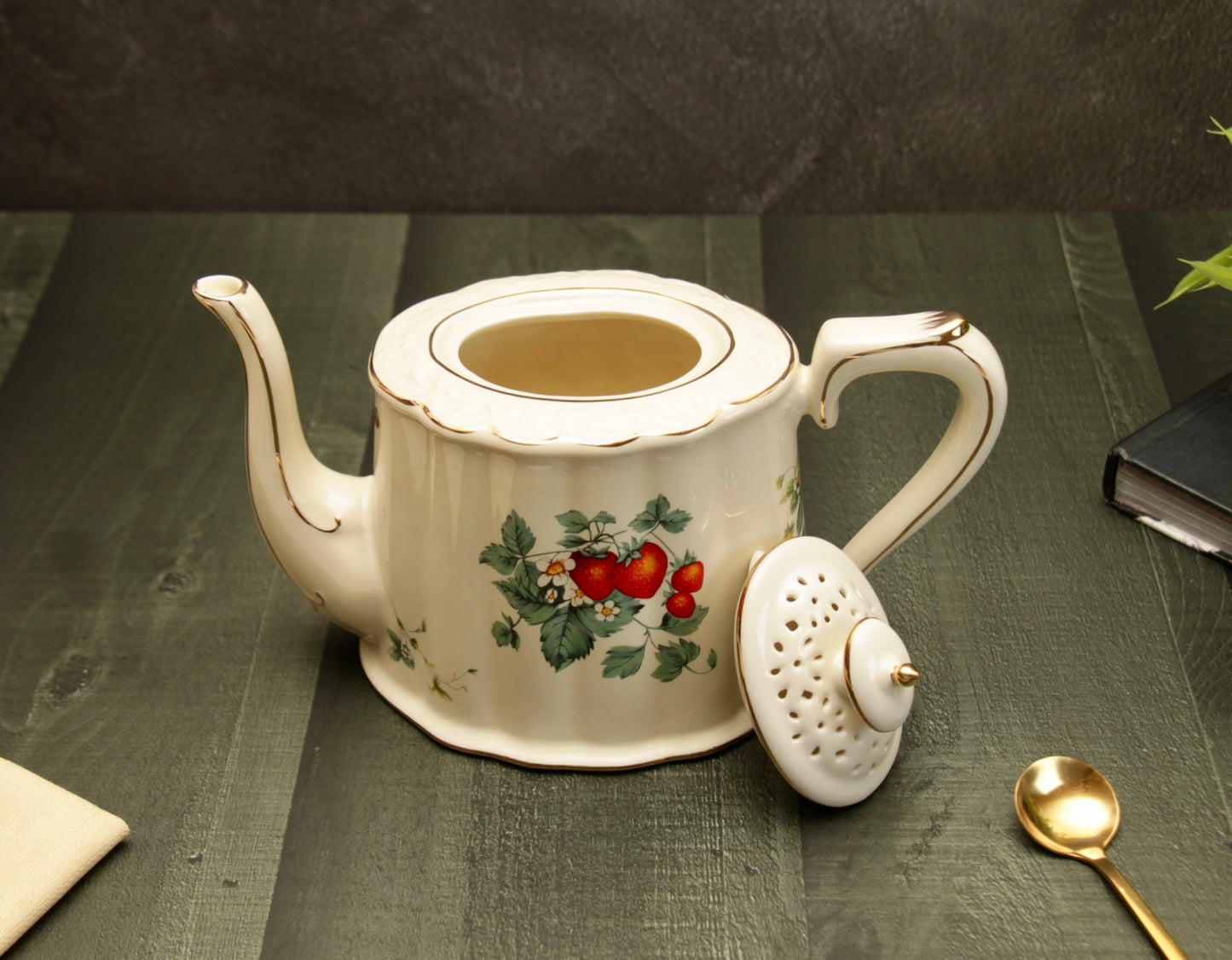 'Strawberry Blossom' Ceramic Teapot