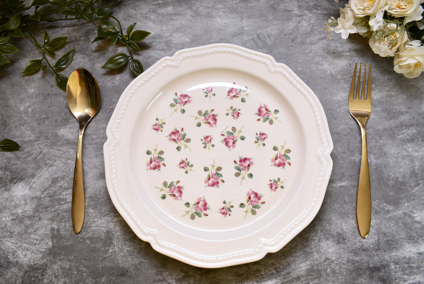 'Roses' Ceramic Dinner Plate