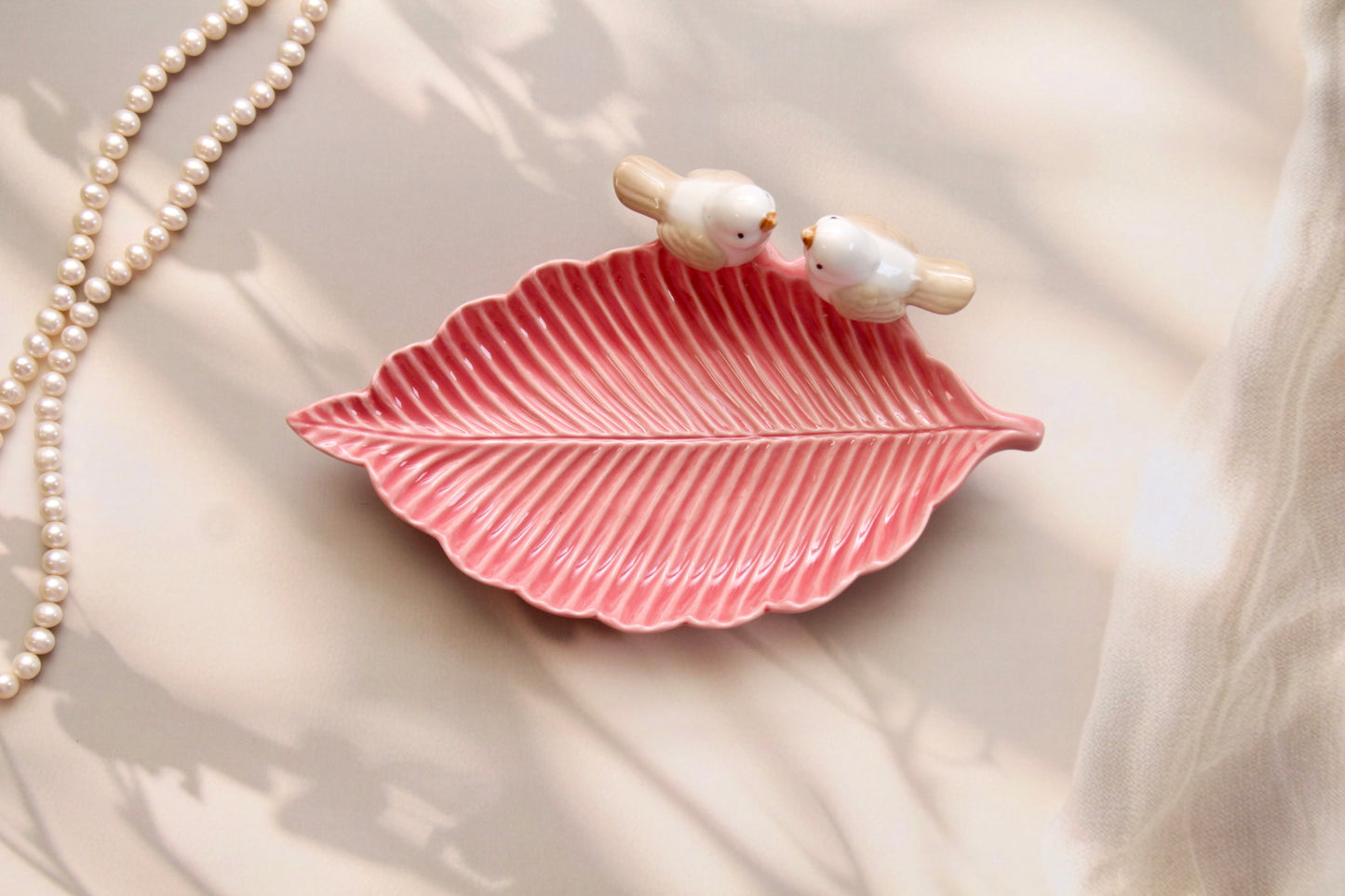 'Bird on a Leaf' Ceramic Dish - Pink