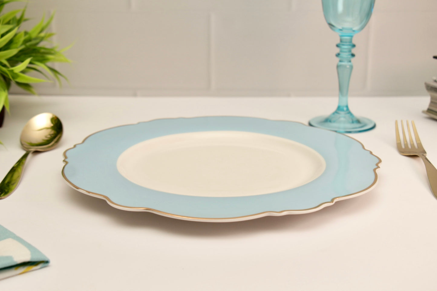 'Alice' Ceramic Dinner plate - Aqua