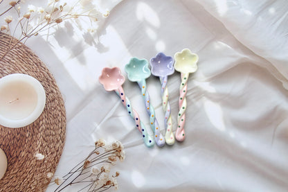 'Daisy' Ceramic Spoon, Pink