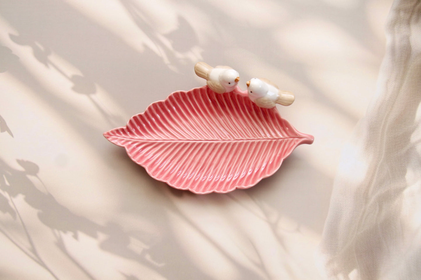 'Bird on a Leaf' Ceramic Dish - Pink