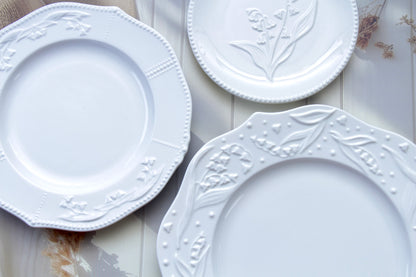'Bella' White Ceramic Dessert Plate, Medium
