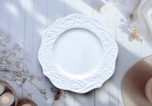 'Bella' White Ceramic Dinner Plate, Large