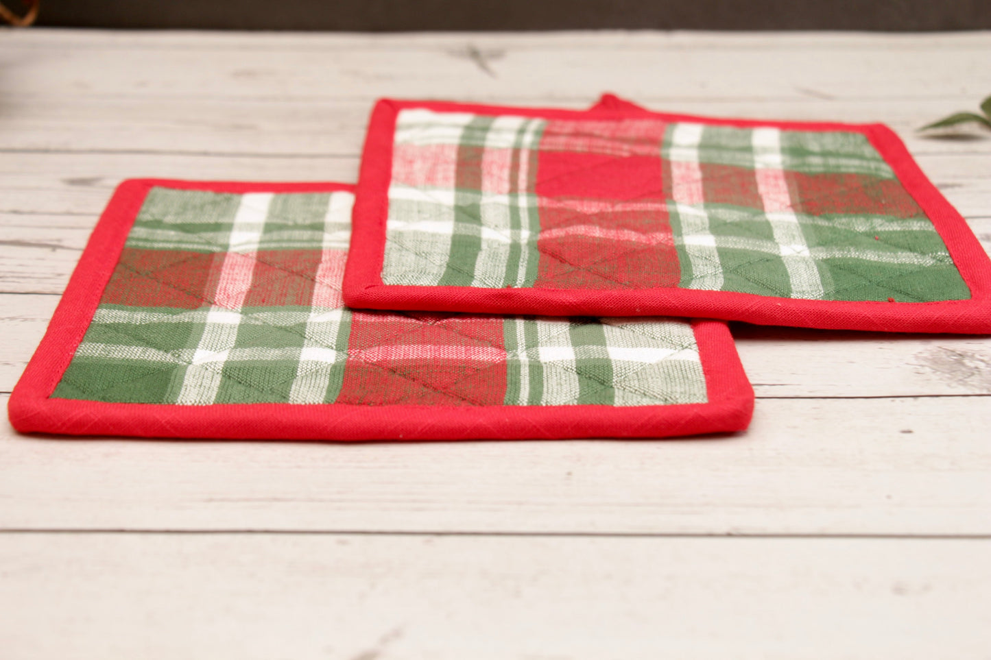 'Mistletoe' Pot Holder Set of 2